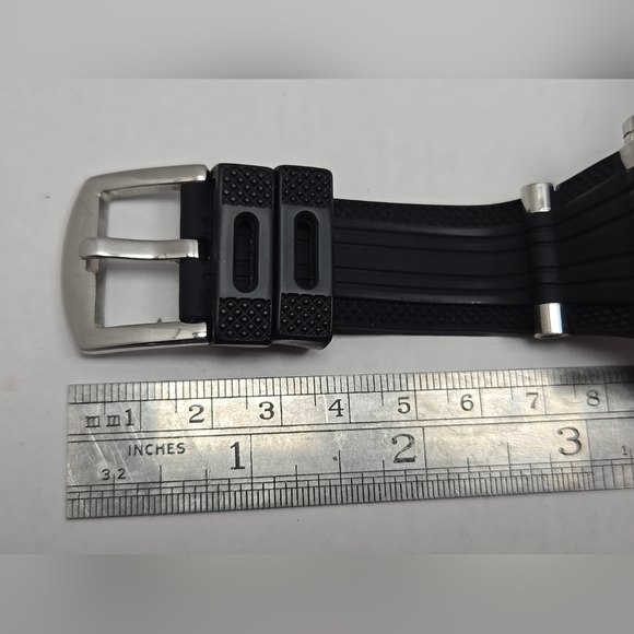 Aquaswiss Bolt 39G5001 Mens Watch Swiss Quartz New Battery Works Great Silver - Picture 8 of 9